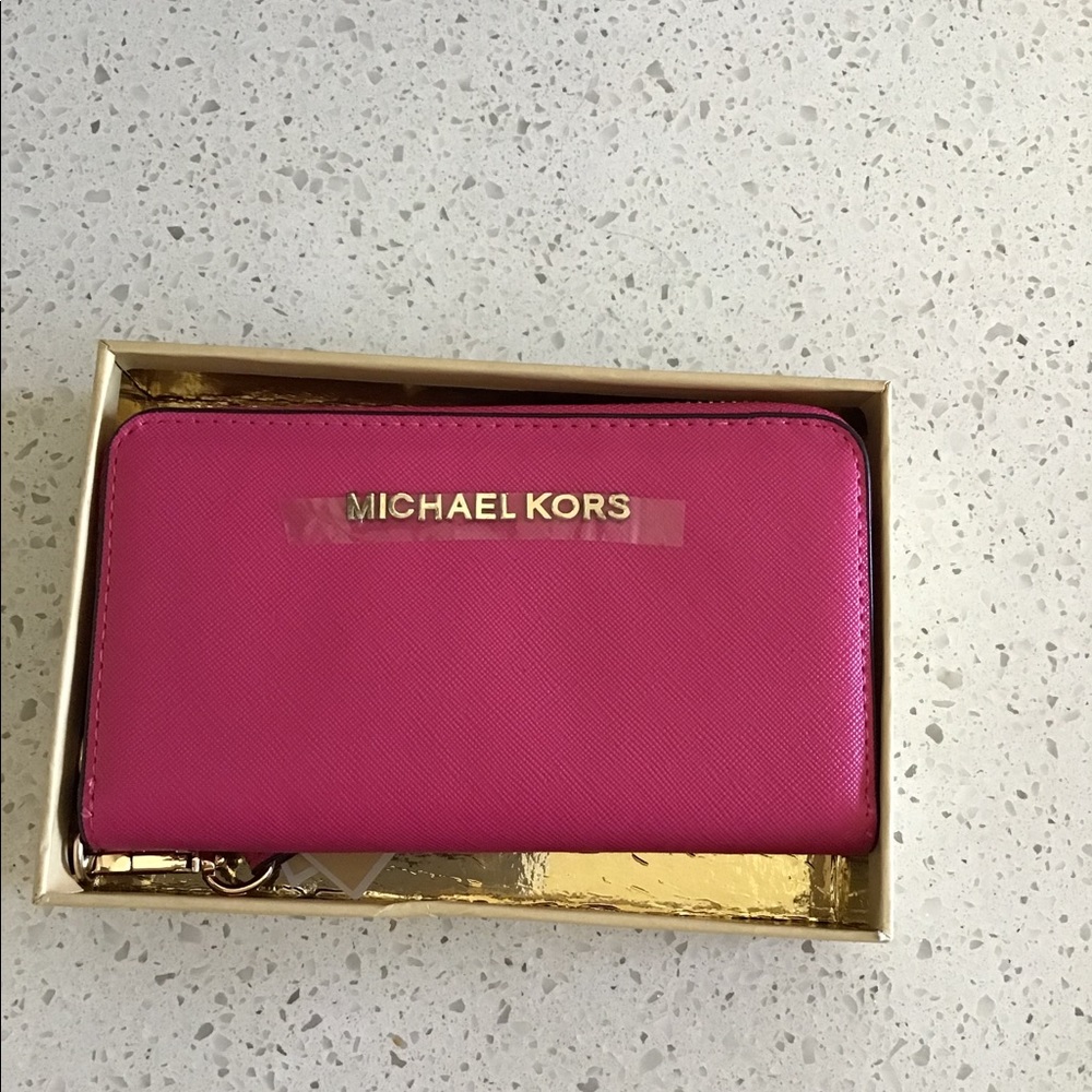 PINK WALLET